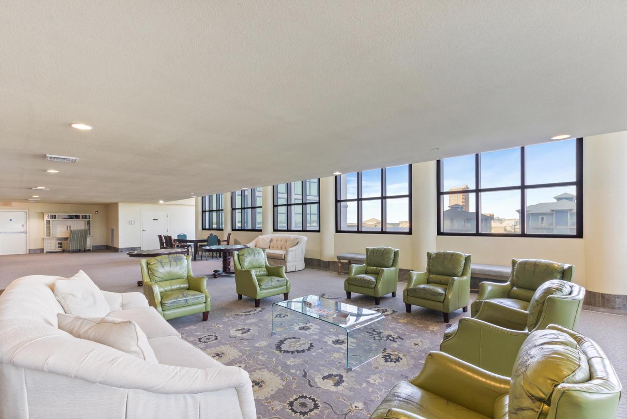The Oasis At Orange By Hosteeva Apartment *